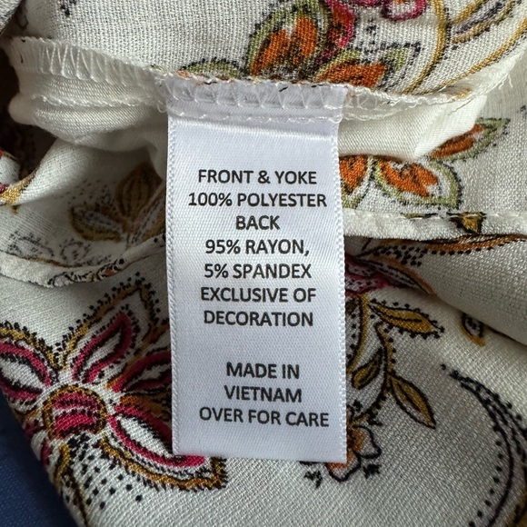 Fortune + Ivy Sleeveless Top with Back Buttons NWOT - Picture 5 of 5